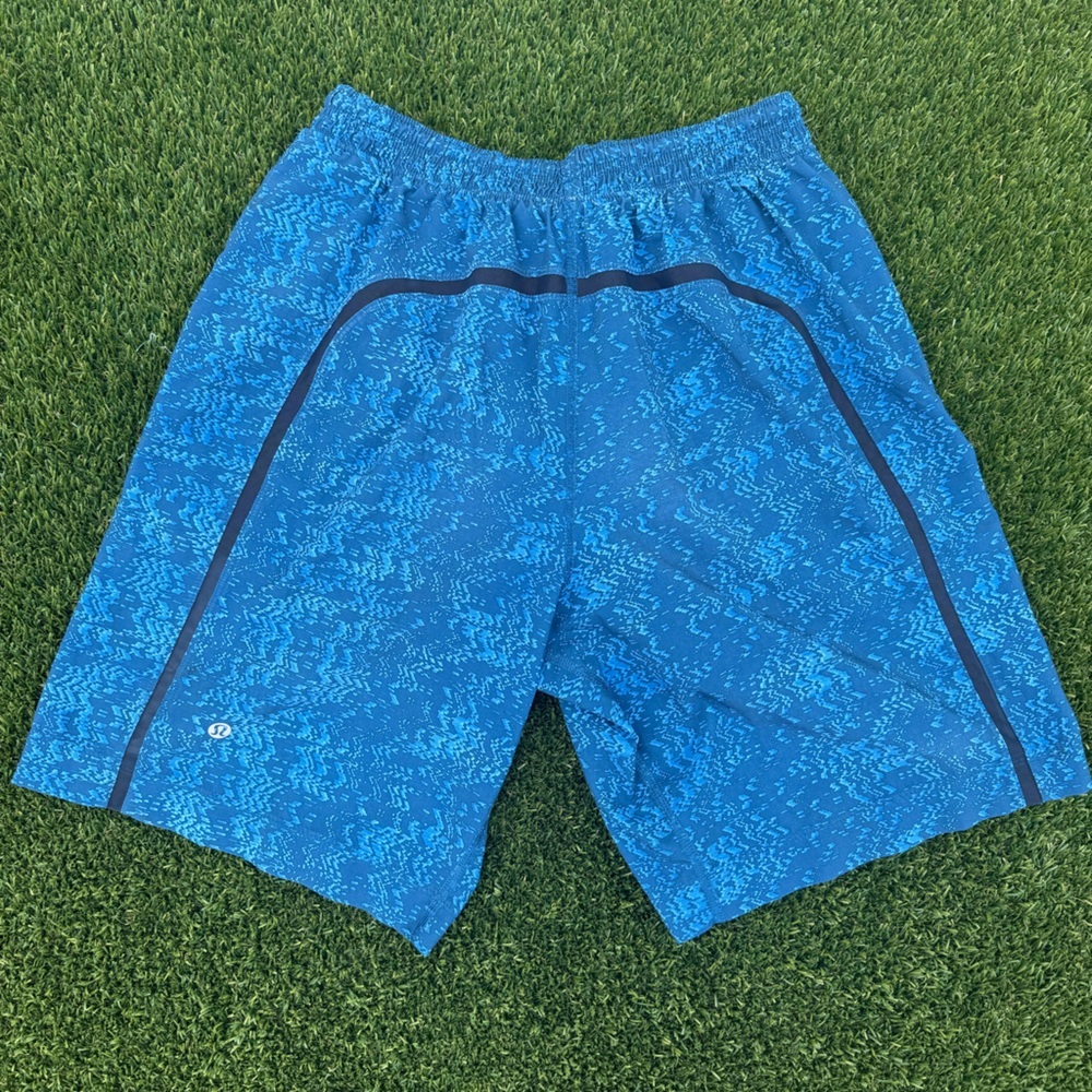 Lululemon  Pace Breaker Short 9" - Picture 3 of 9